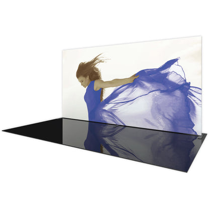 Large straight fabric display with vibrant image for trade shows and exhibitions